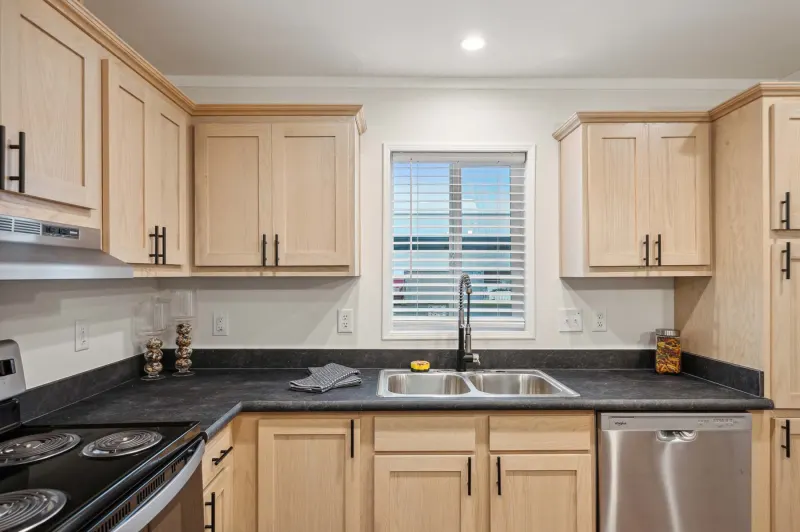 Ridgewood j882 kitchen home features