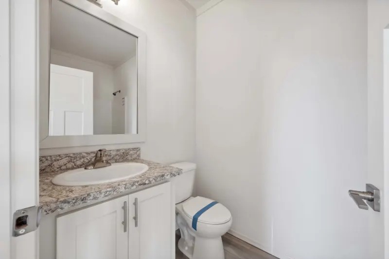 Hillcrest g827 bathroom home features