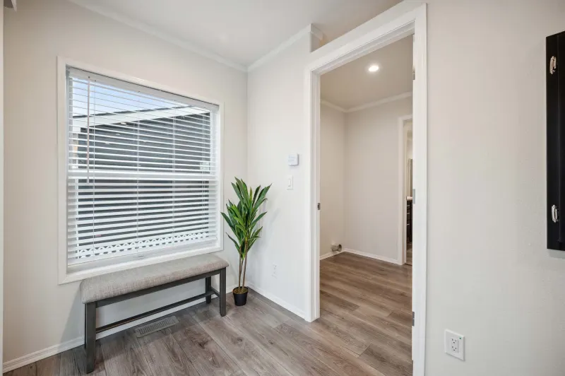 Ridgewood j935c interior home features