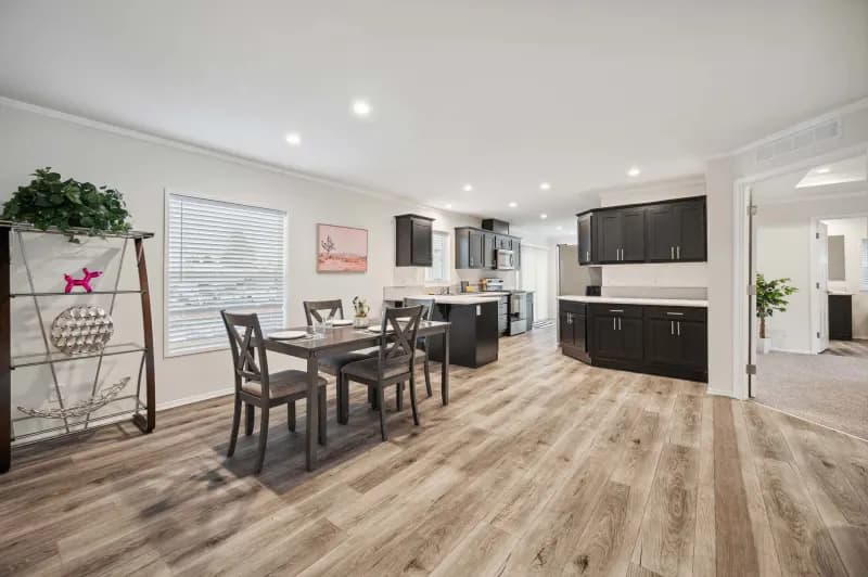 Ridgewood j935c interior home features