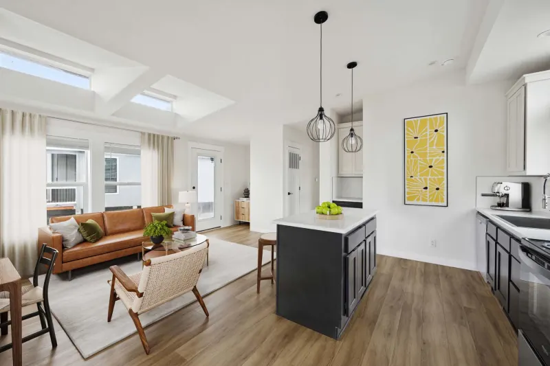 Genesis 6100 interior home features