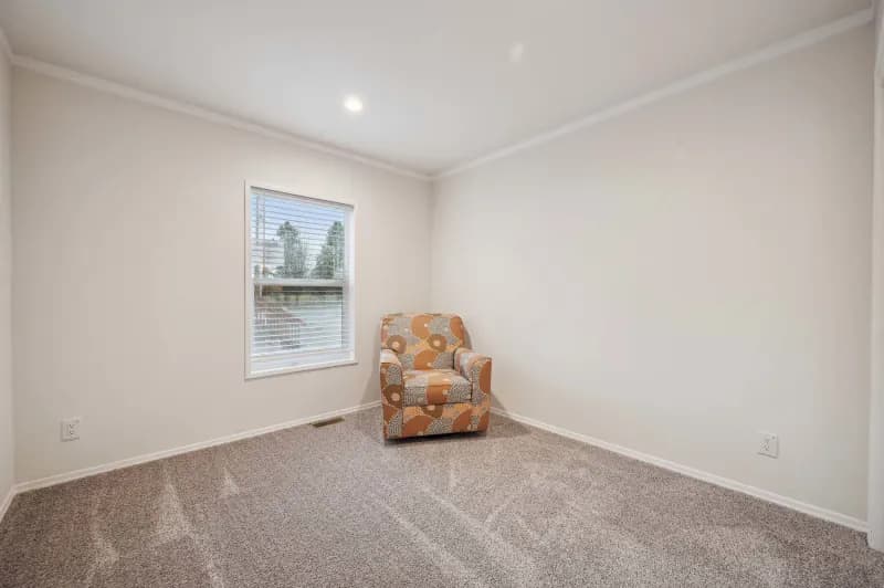 Ridgewood j935c bedroom home features